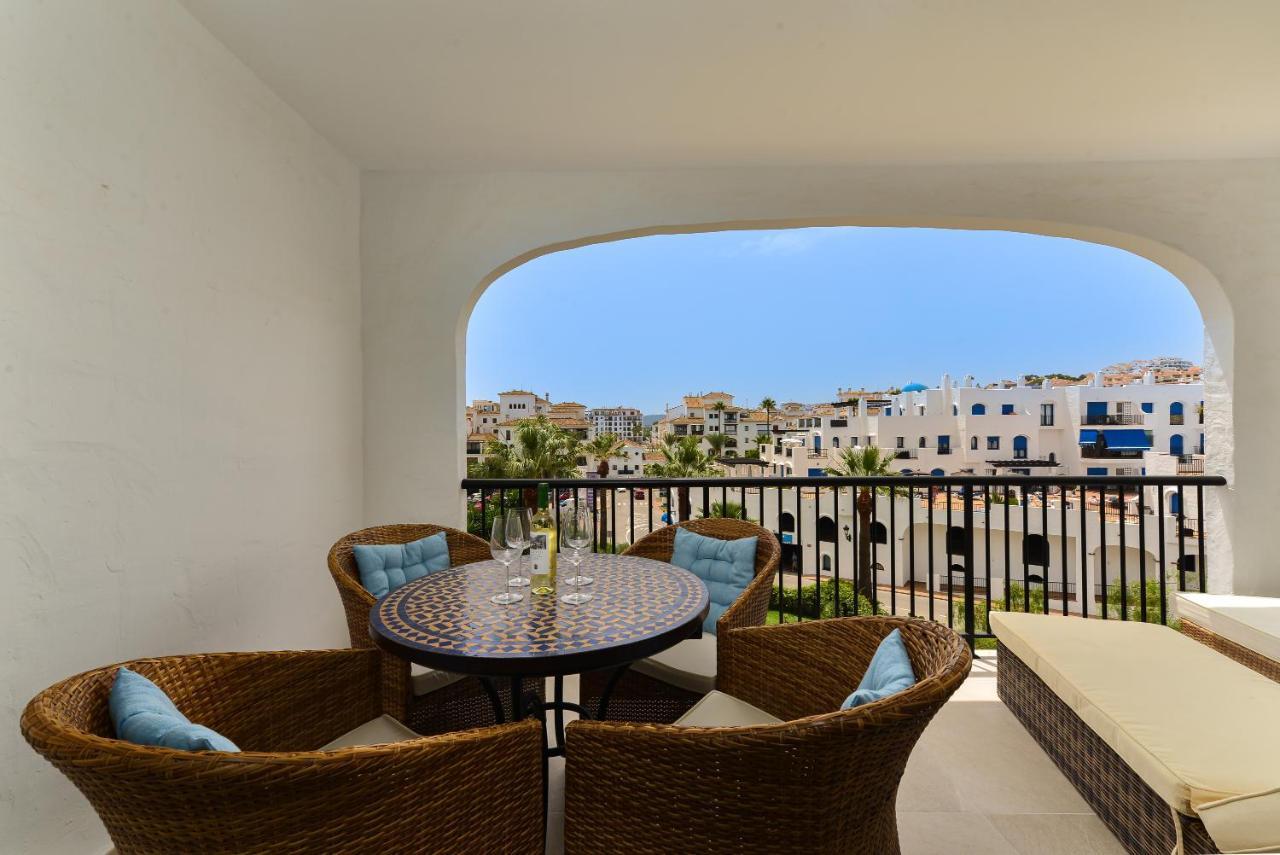 Duquesa Port Retreat Appartement Manilva Buitenkant foto