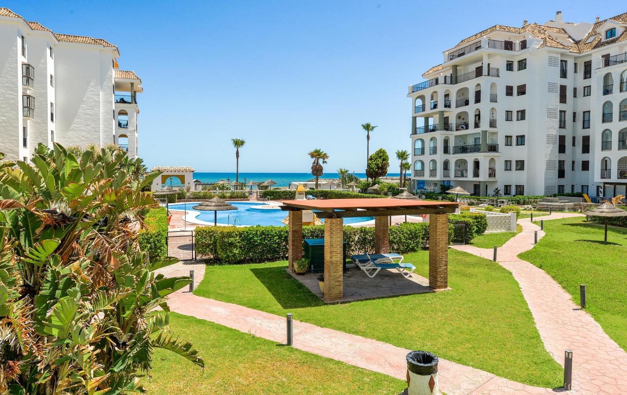 Duquesa Port Retreat Appartement Manilva Buitenkant foto